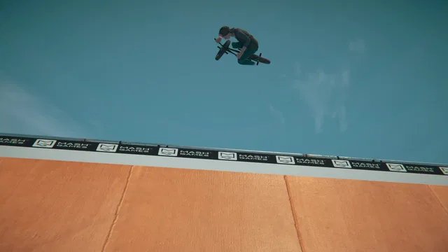Скриншот 1 — PIPE by BMX Streets