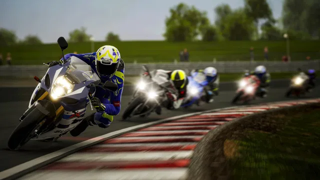 Скриншот 3 — RIDE 4